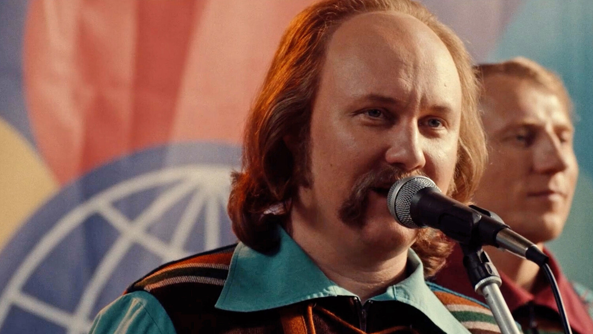 кадр из сериала «За полчаса до весны» Артём Волобуев в роли Владима Мулявина