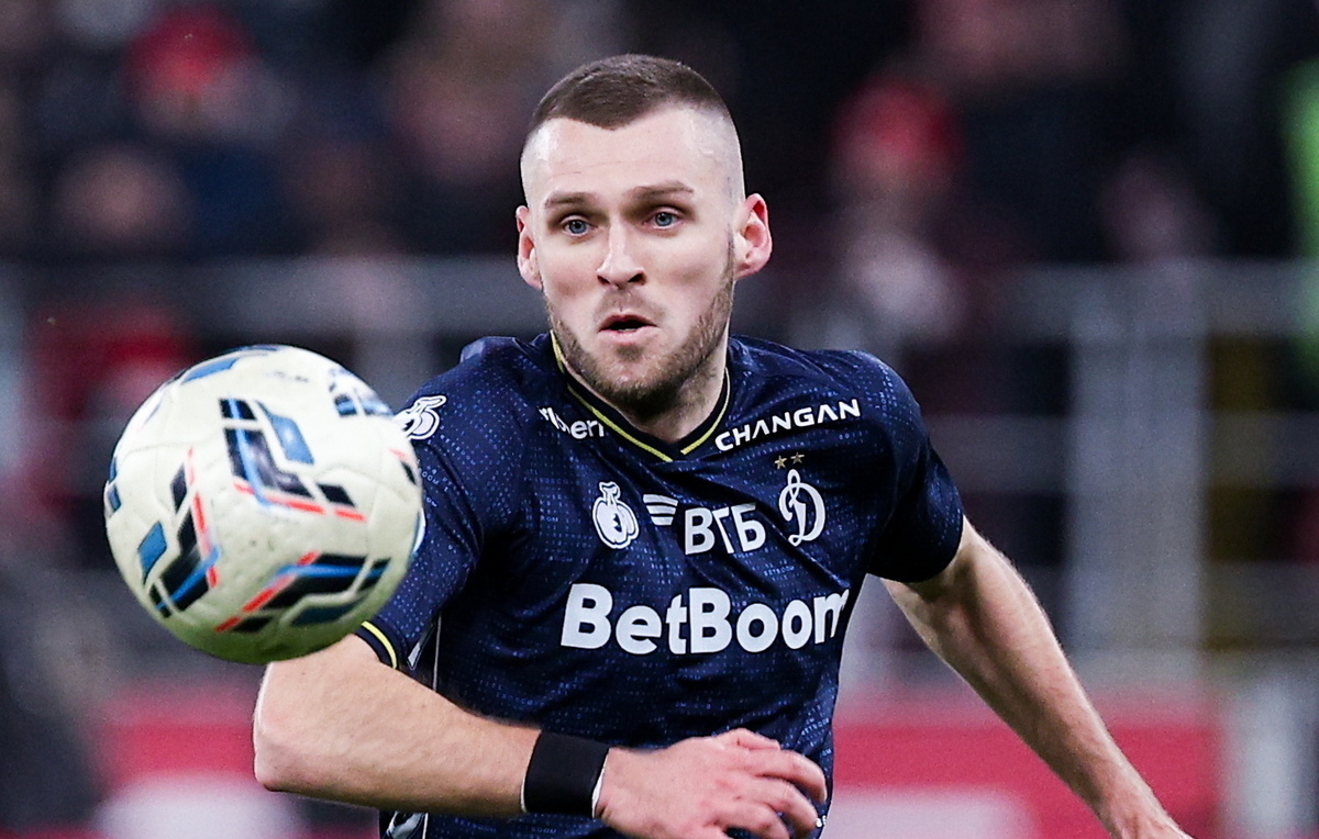    Защитник "Динамо" Дмитрий Скопинцев  Александр Щербак/ТАСС