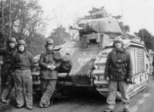 (Экипаж тяжелого танка Char B1 bis «Eure» под началом капитана Пьера Бийота, 1940 год.) https://picturehistory.livejournal.com/959030.html