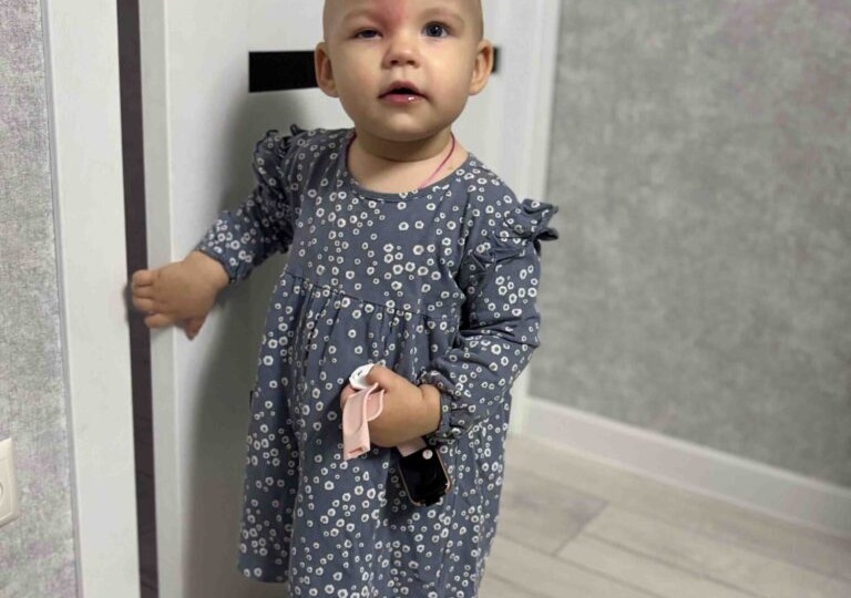 Срочный сбор. Онкология. Девочка проходит химиотерапию, но лечение для нее платное