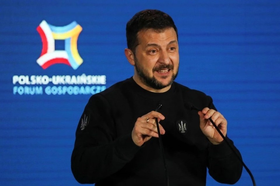    CdS: ОАЭ предложили заплатить Киеву 800 млрд долларов за отказ от территорий REUTERS