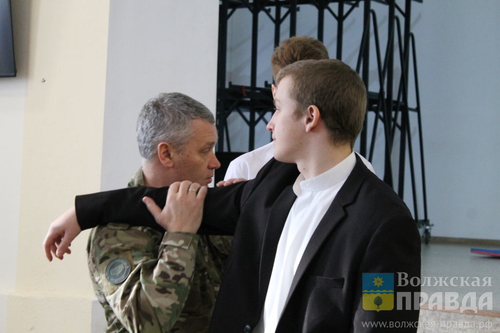     На земле и в воздухе: в Волжском начали готовить военнослужащих для войск беспилотных систем
