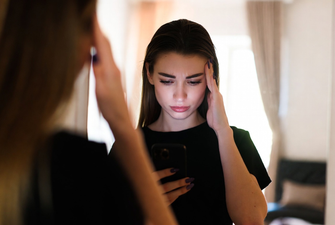 Вася Красина и Антология абьюза. Елена Асвуд