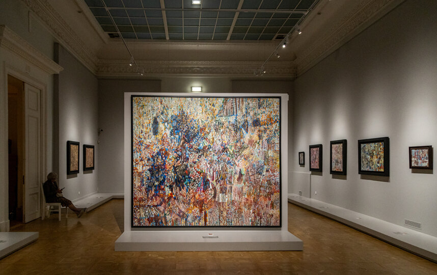 Источник: https://www.metronews.ru/novosti/reviews/nash-avangard-vtb-i-russkiy-muzey-otkryvayut-oficialnuyu-vystavku-pmef-2025-2179658/