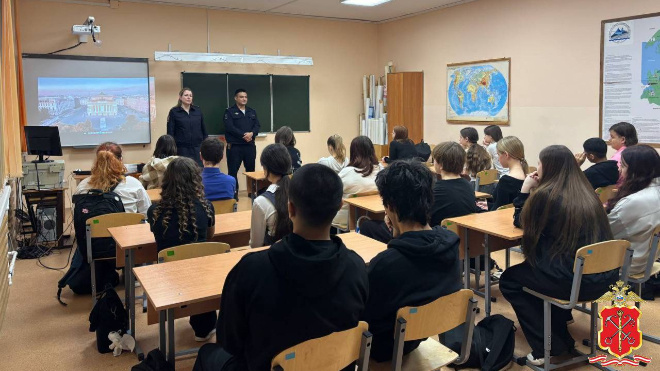 Фото: https://t.me/spb_police78/31825