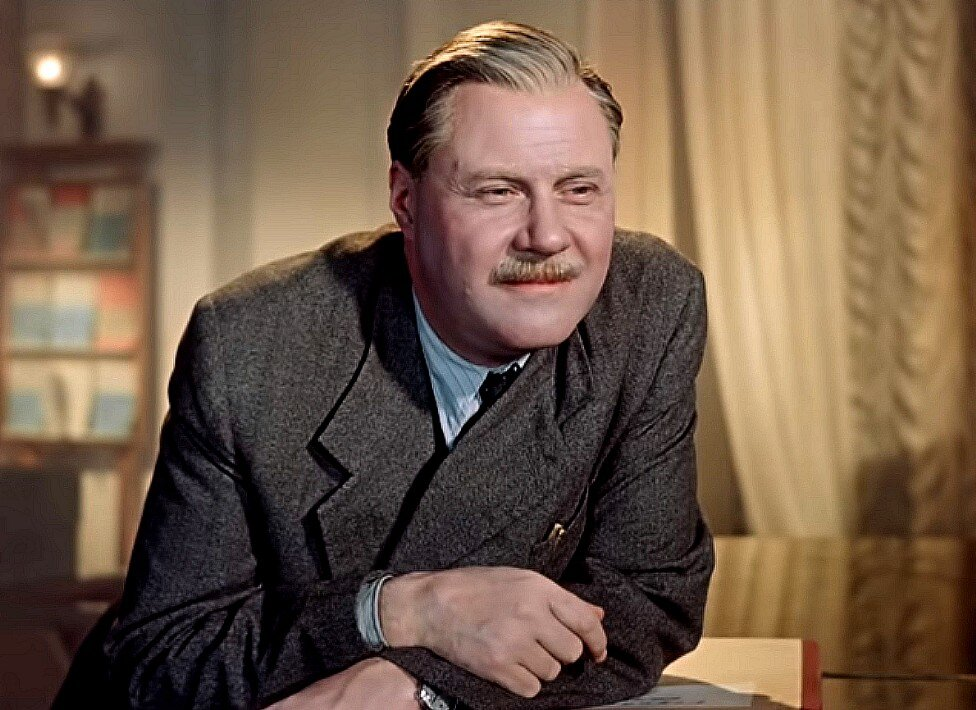 А.П. Тутышкин в фильме "Карнавальная ночь".