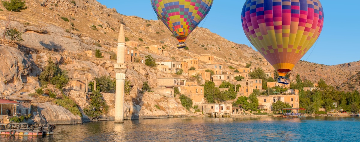 @muratart/Shutterstock