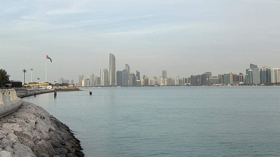    Фото: REUTERS/Abdelhadi Ramahi