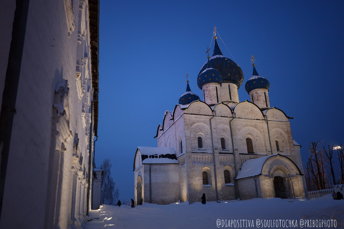 Фотограф Тамара Прибойченко.  Фото из серии Вечерний Г. Суздаль