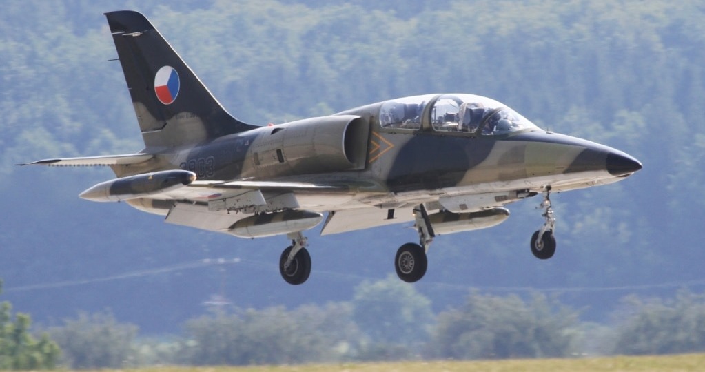 Лёгкий штурмовик L-159: возможности самолёта и почему его рассматривали для Украины