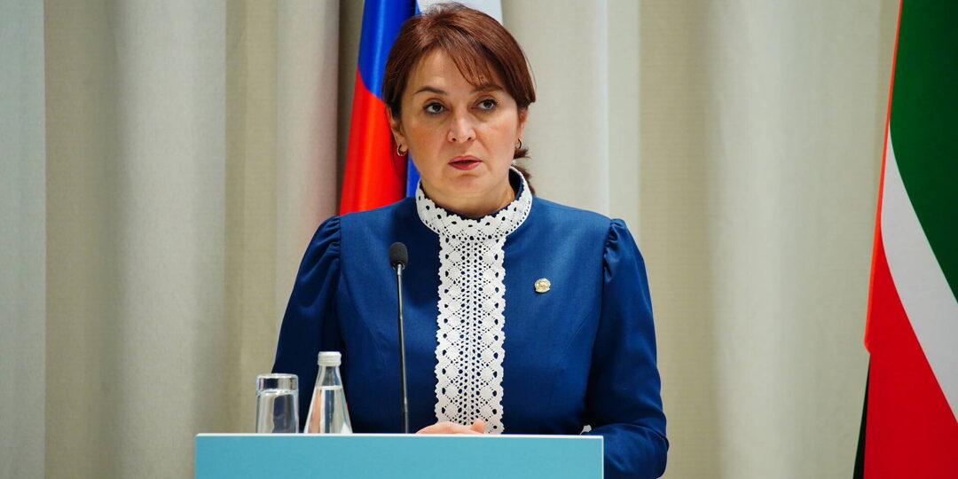 Фазлеева будет лично курировать ситуацию с аварийными историческими объектами