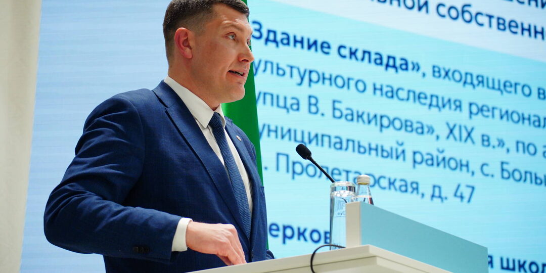 Меценаты, аварийные памятники и «эксперт-киллер»: как комитет Гущина подвел итоги-2025