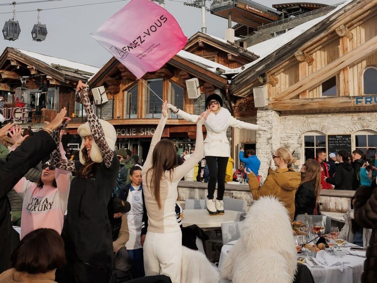    Звёздный пресс-тур в Куршевеле от бренда Rendez-Vous | © Фото : соцсети бренда Rendez-Vous