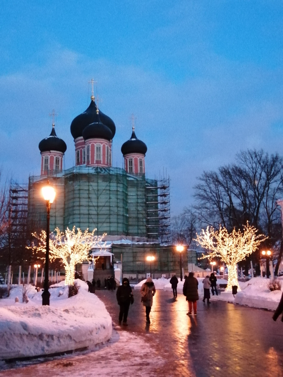 Донской монастырь, Москва, Рождество 2022 г. (фото из личного архива).
