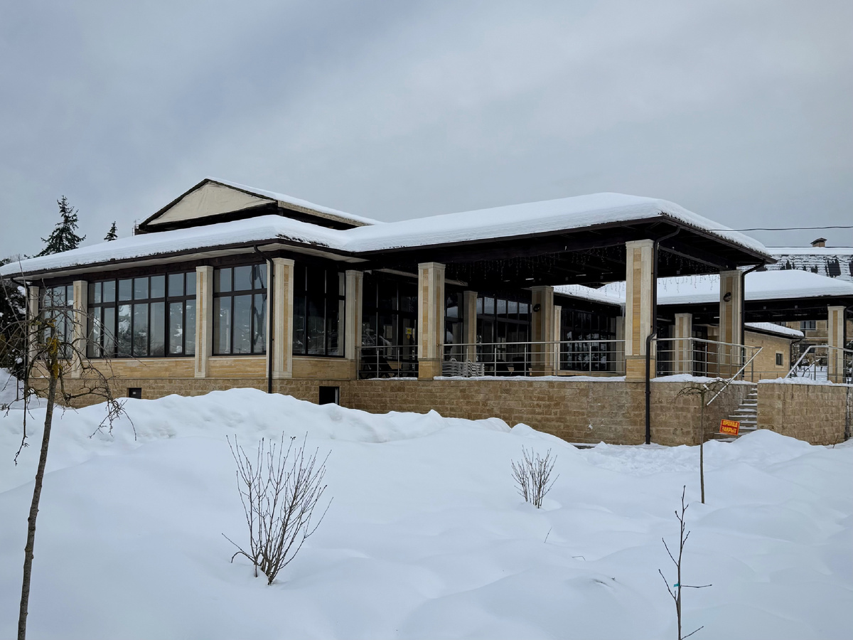 Бассейн санатория.