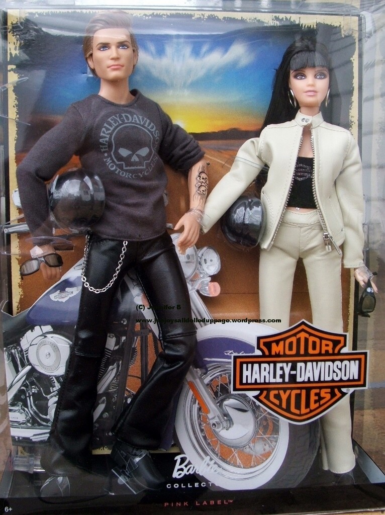 Harley Davidson Barbie and Ken Giftset 2010