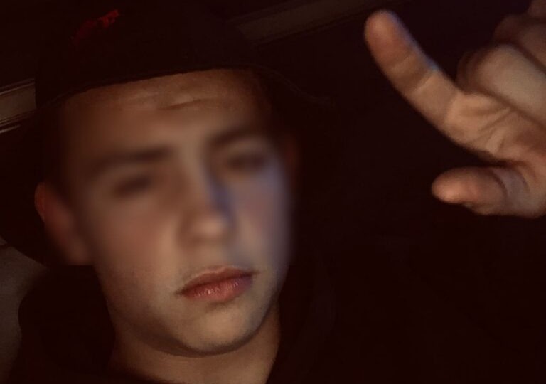 Ужас в Новозыбкове: зарезали в драке друзей ожидавшего суда 17-летнего парня