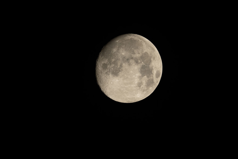 Полнолуние на МКС. Фото: nasa.blog.com