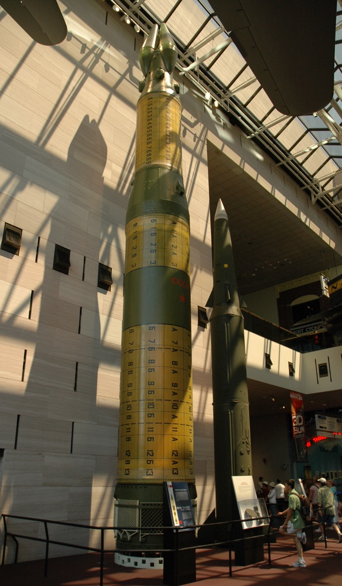 «Пионер» и «Першинг-2» в в Национальном музее авиации и космонавтики в Вашингтоне.