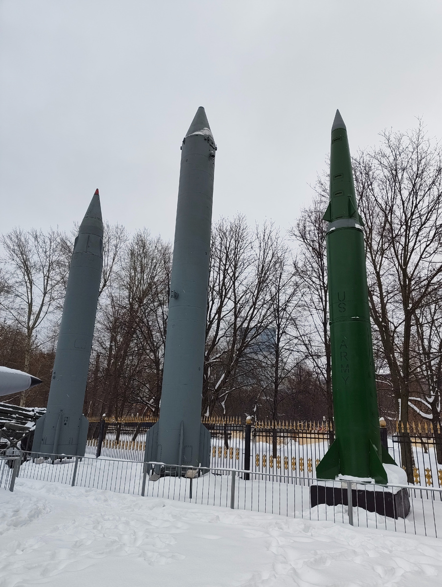 Р-13, Р-21 и «Першинг-2» 