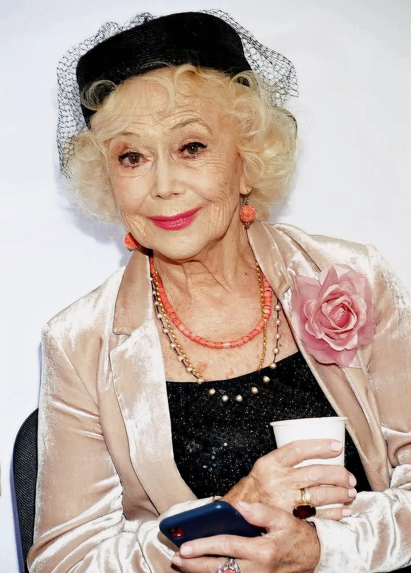 Светлана Немоляева, тетя Анастасии