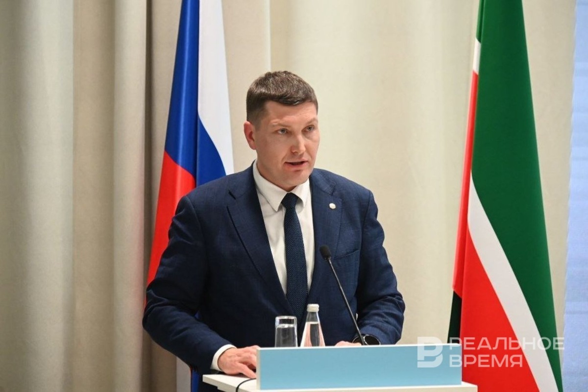    Решение здесь одно, и оно лежит в правовом поле, сообщил Иван Гущин. Динар Фатыхов / realnoevremya.ru