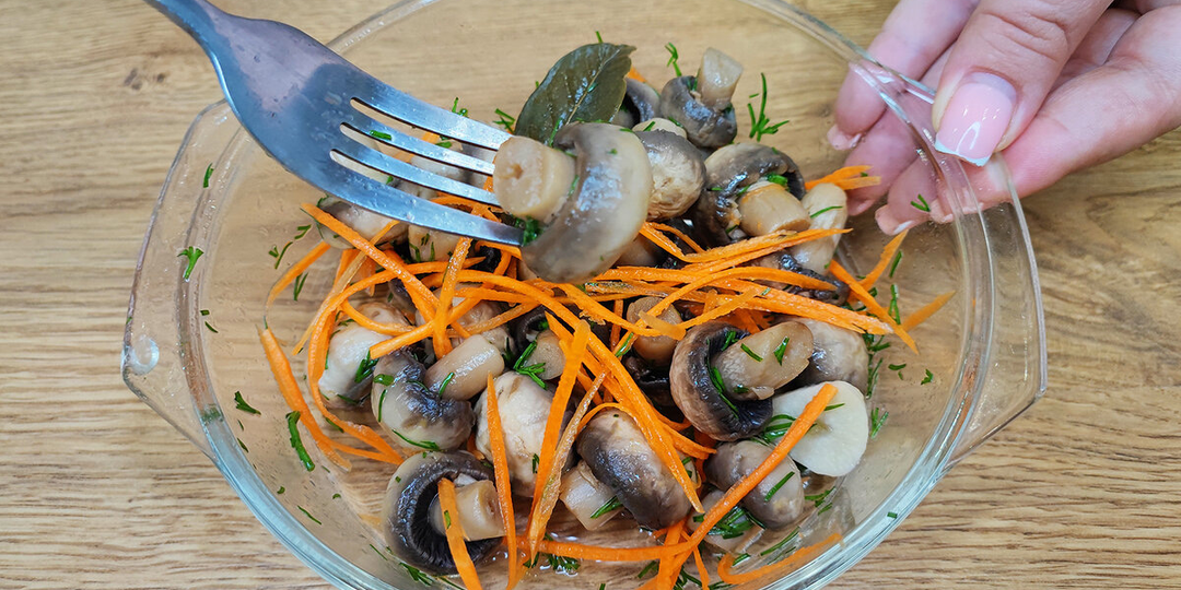 Знакомый повар научил мариновать грибы за считанные часы