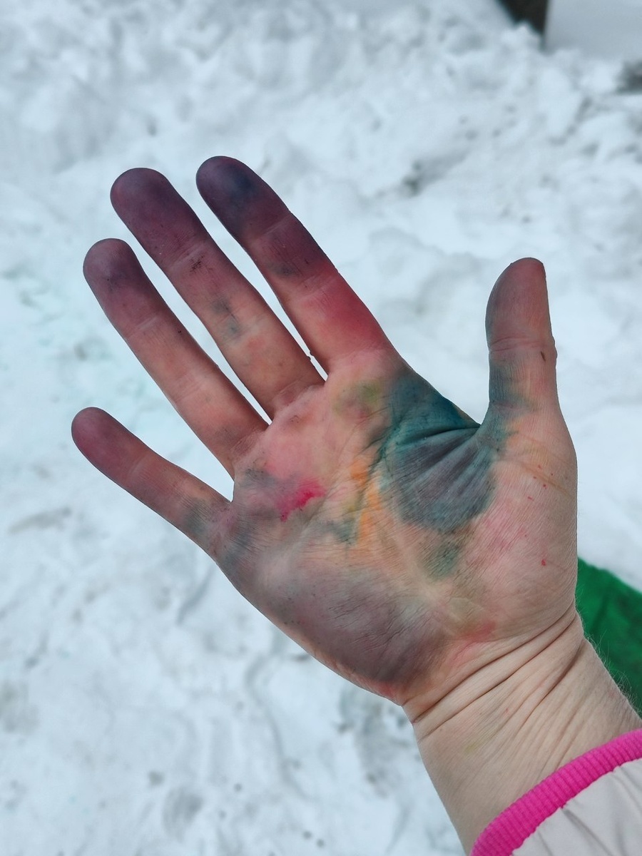 Немножко испачкалась 😄