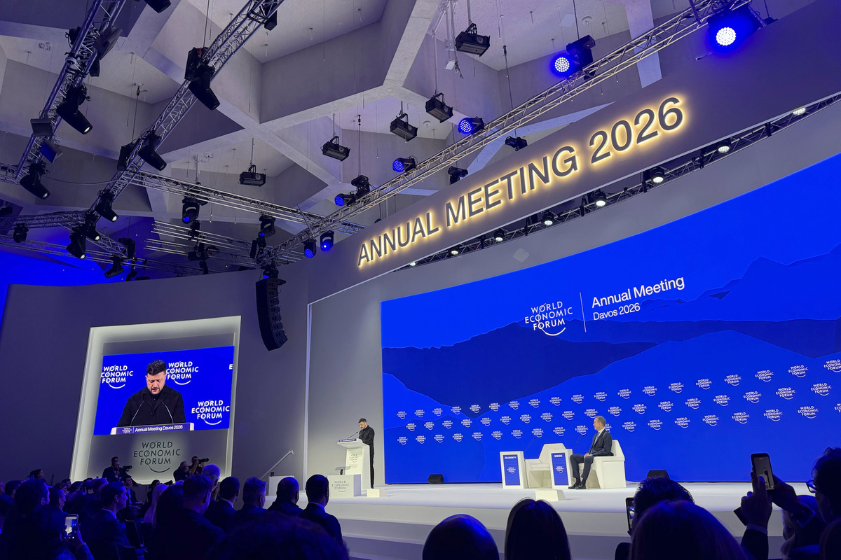     Выступление Владимира Зеленского на Всемирном экономическом форуме в Давосе / Gettyimages.ru / Benedikt von Imhoff/picture alliance