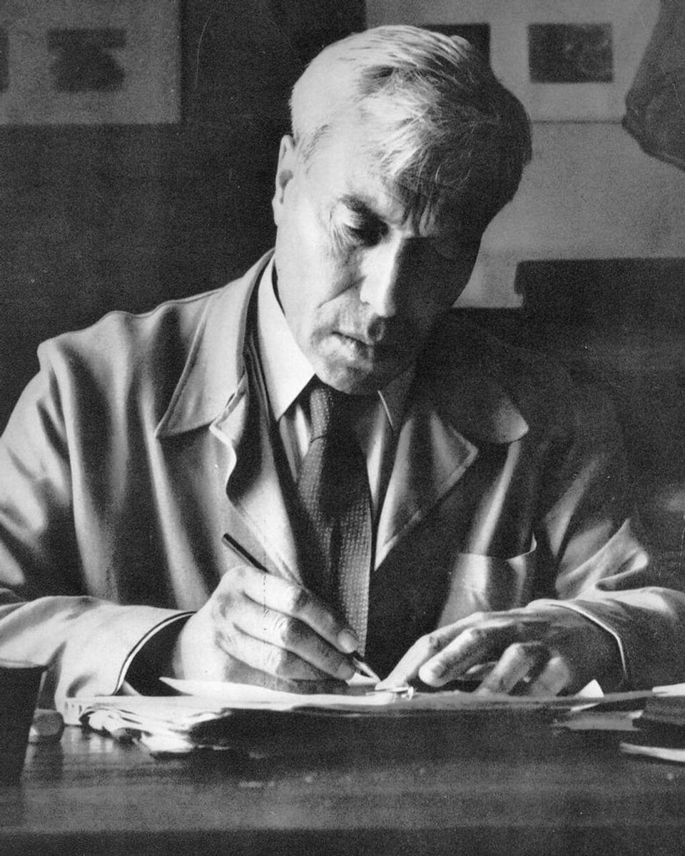 Борис Пастернак. Источник фото: https://www.culture.ru/persons/9531/boris-pasternak