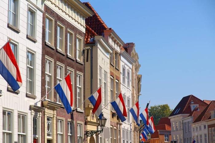 Обложка © Shutterstock / FOTODOM / Chantal de Bruijne