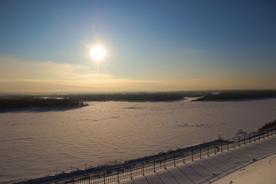    Мороз. Погода. Зима. Обь.. Источник: Виталий Барабаш
