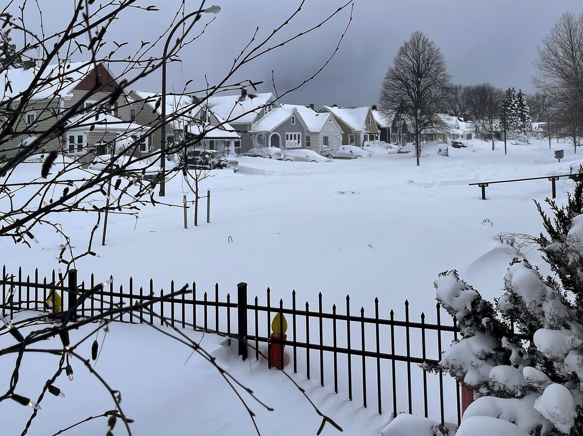    Последствия снегопада в Буффало, США | © AP Photo / Carolyn Thompson