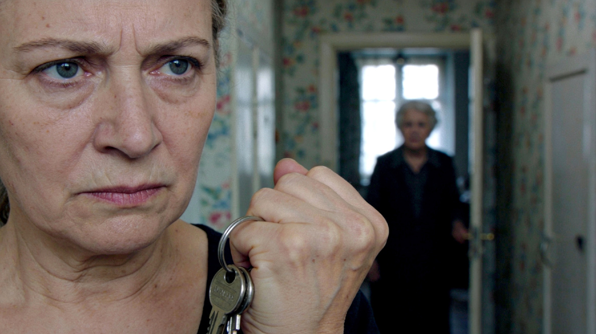 «Мы же родные»: как не поддаться на манипуляции