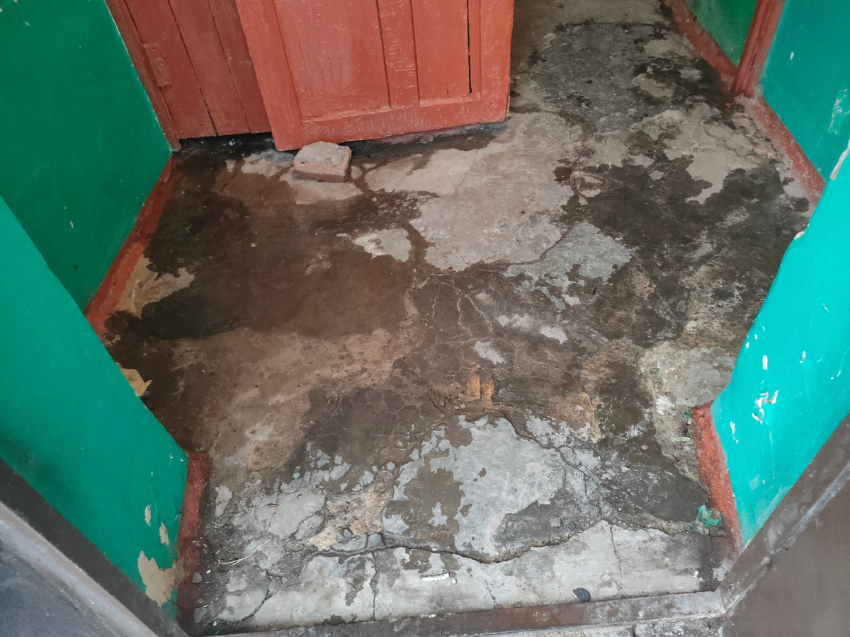 Первый этаж