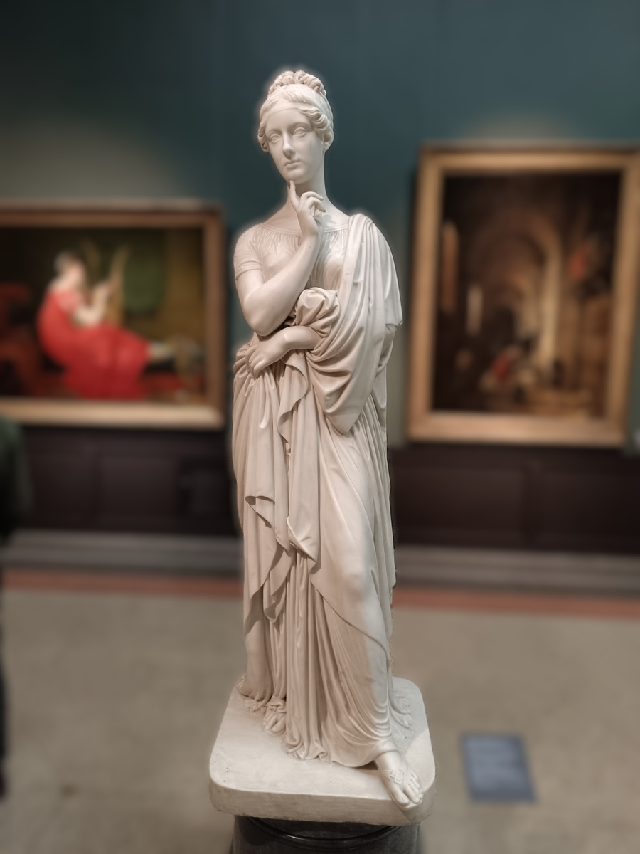 Бертель Торвальдсен. Княгиня М.Ф. Барятинская. 1818. Аутентичная копия работы Германа Биссена. 1845. ГМИИ им. А.С. Пушкина. Фото автора канала.