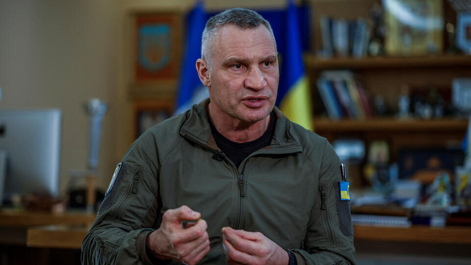     Кличко: в Киеве начались перебои с отоплением и водой REUTERS/Alina Smutko