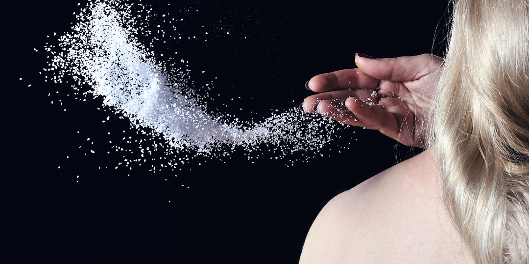 Киньте соль за спину - на быстрое получение денег. Любые суммы.