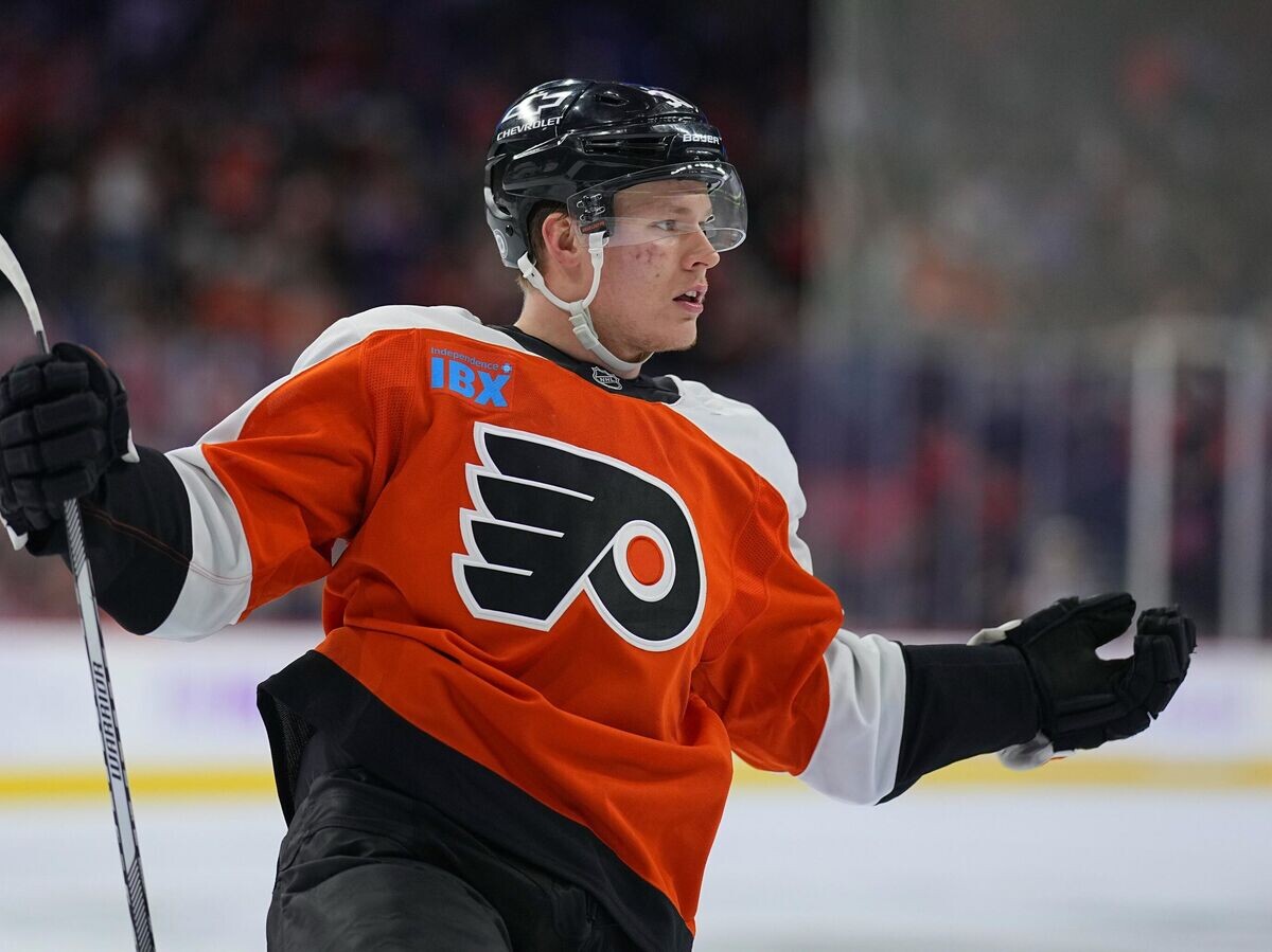    Хоккеист "Филадельфии Флайерз" Матвей Мичков | © Фото : x.com/nhlflyers