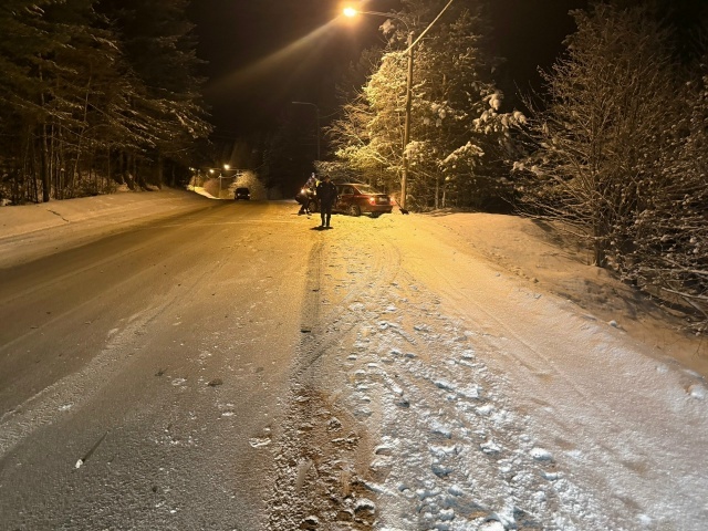    Два автомобиля столкнулись по касательной по дороге на Суоярви, один скрылсяГКУ РК "ОПС по Пряжинскому району"