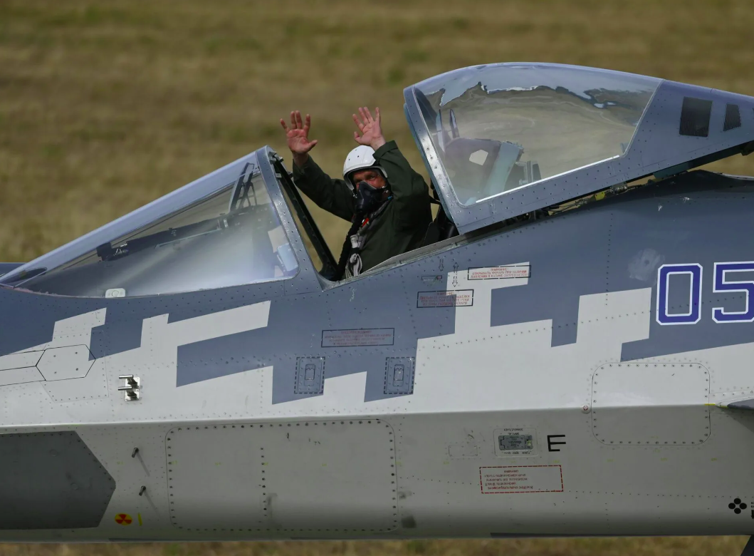Все хотят Су-57: и Индия и Пакистан. Мнение людей о, наверное, лучшем самолёте России
