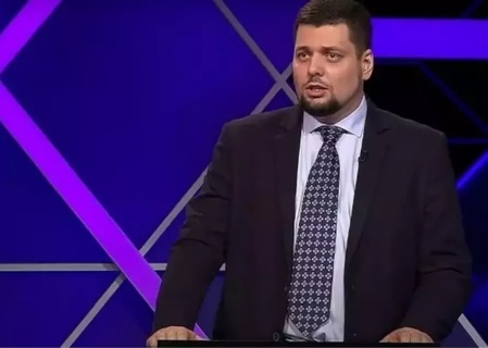    Лоббист ПЦУ требует перекрыть священникам УПЦ выезд за границу и отнять паспорта