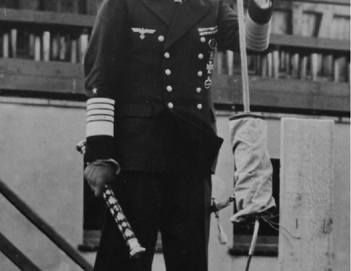 Последний фюрер на закате рейха: История гросс-адмирала Карла Дёница