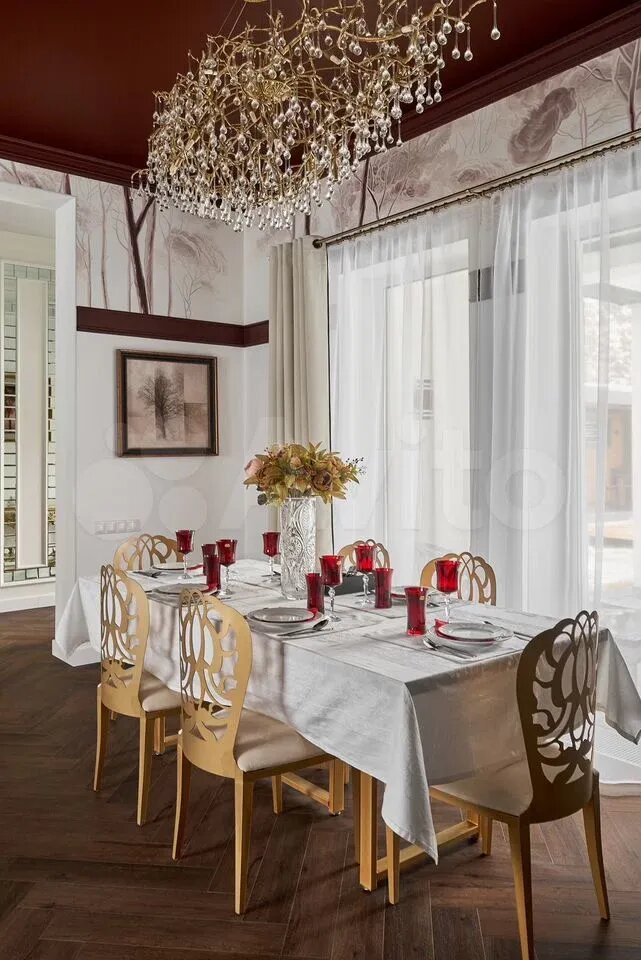 Листайте вправо, чтобы увидеть больше изображений