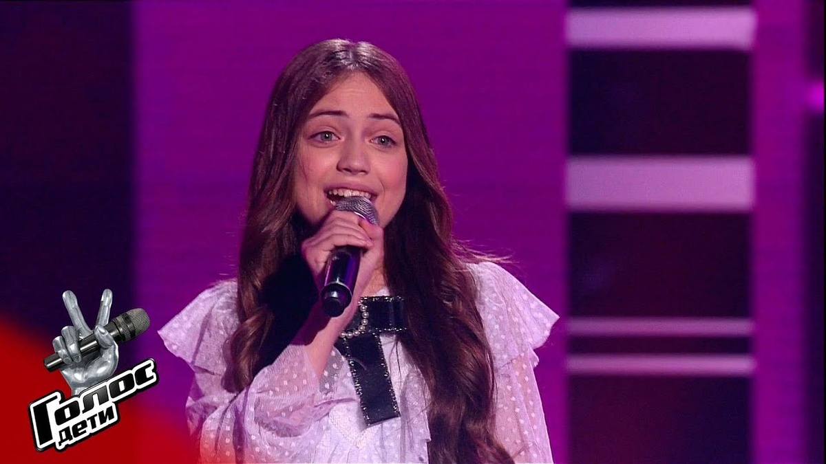    Юлия Гаврилина на детском "Голосе"Кадр из видео