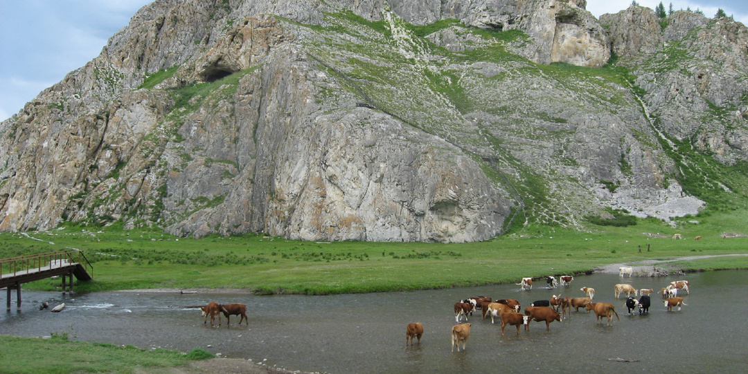 Усть-Канская пещера