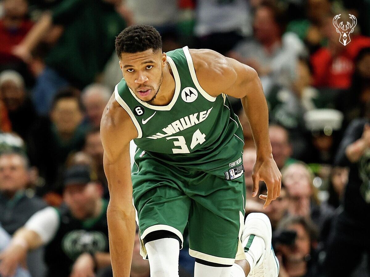    Яннис Адетокунбо | © Фото : twitter