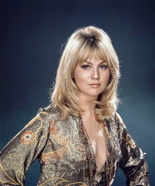 Милен Демонжо: знаменитая французская актриса. Фото из Яндекс картинки