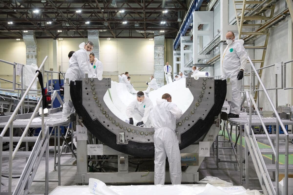   Производство ветролопасти