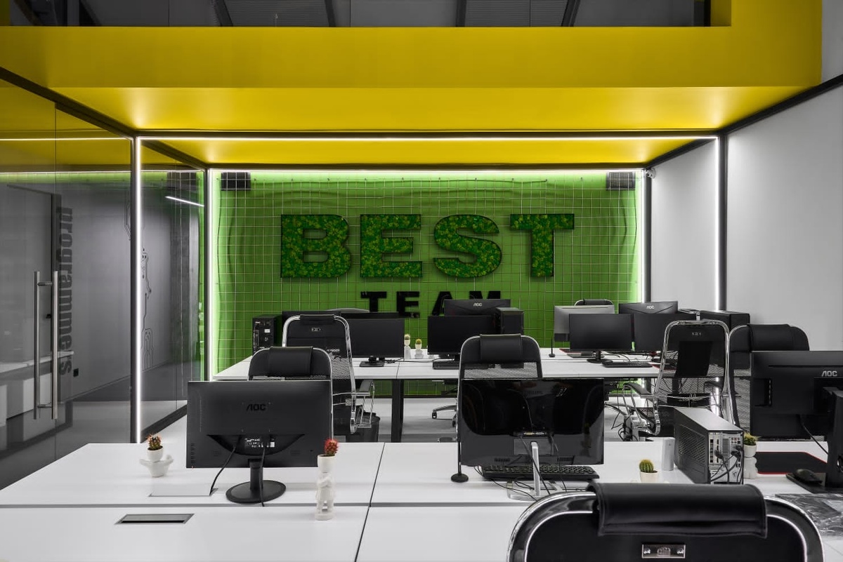 Логотип из мха от NatureWalls